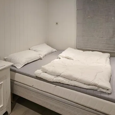 Apartamento 1 Bedroom In Kvås